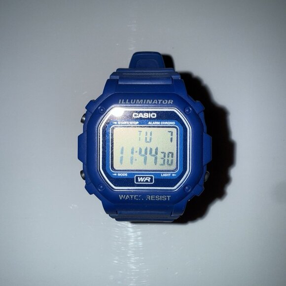 Casio Illuminator Blue Water Resist Digital Watch F108WH - Picture 1 of 7